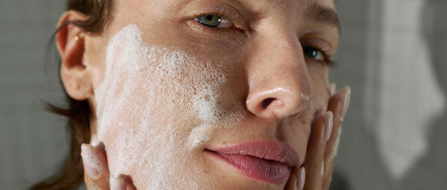 model exfoliating face