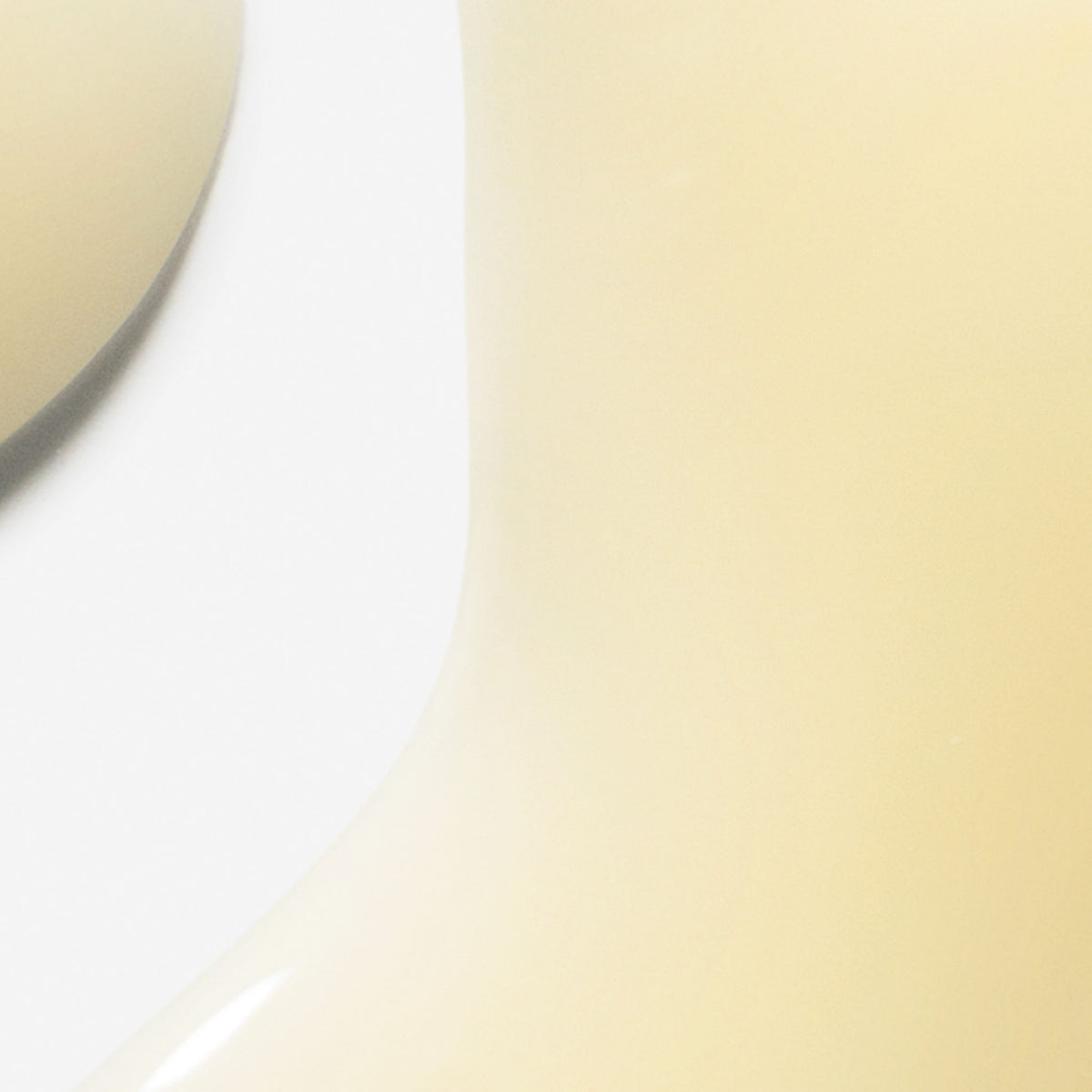 biolumin-c vitamin c eye serum swatch 