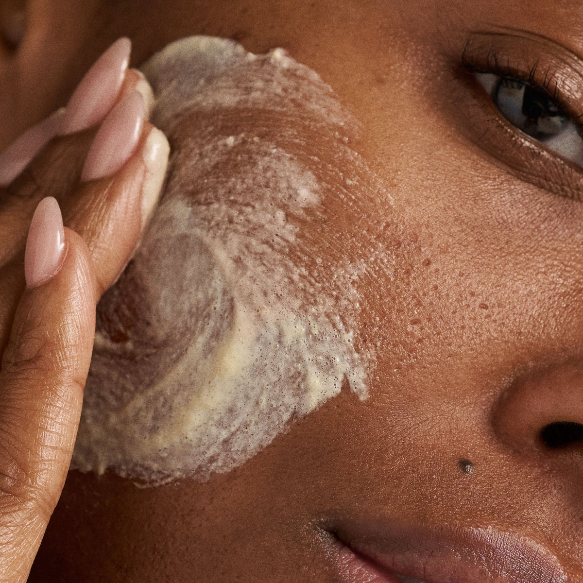 daily milkfoliant exfoliator model 