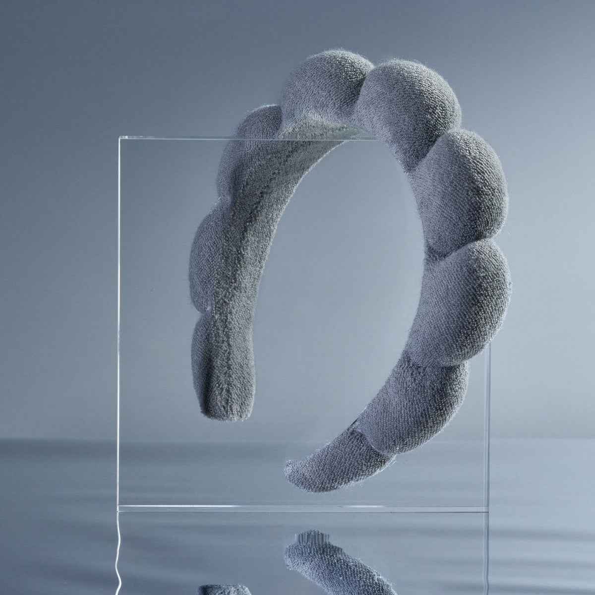 gray headband 